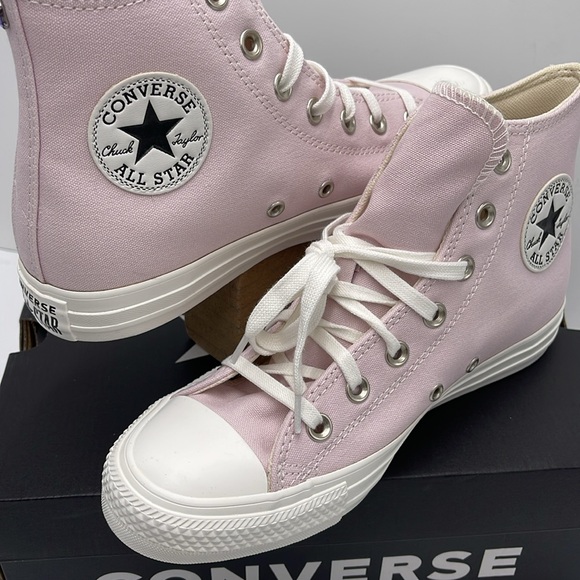 Converse WMNS CTAS HI
BARELY ROSE/VINTAGE WHITE A03740C Sneakers - Picture 11 of 16